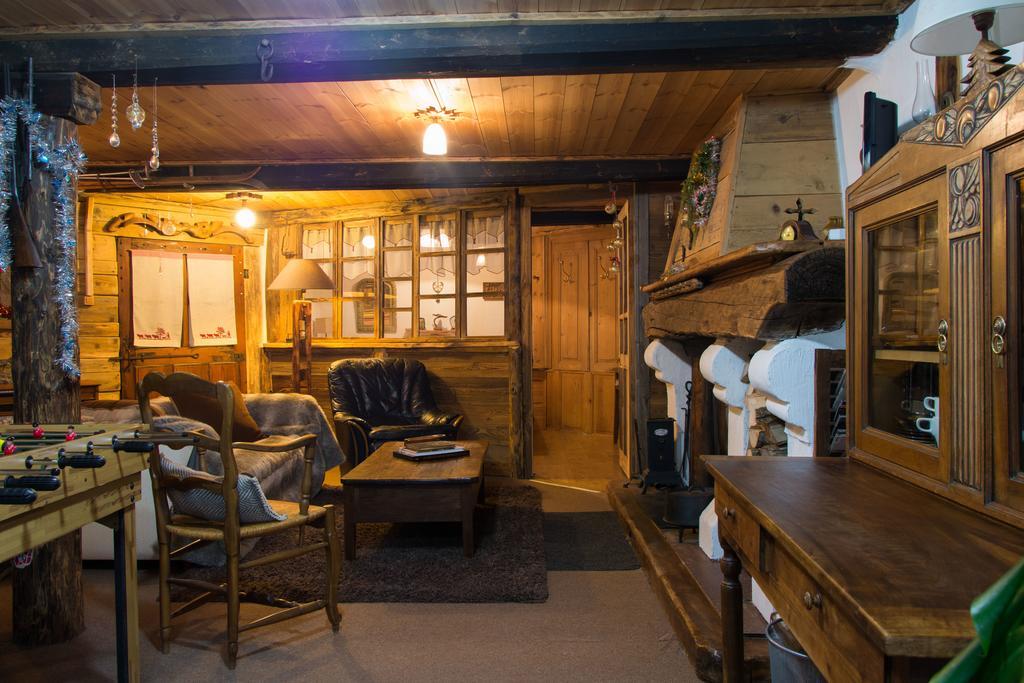 Chalet Bois D'Antan Bed & Breakfast ซานต์-โฟย์-ตาฮองเตส ภายนอก รูปภาพ