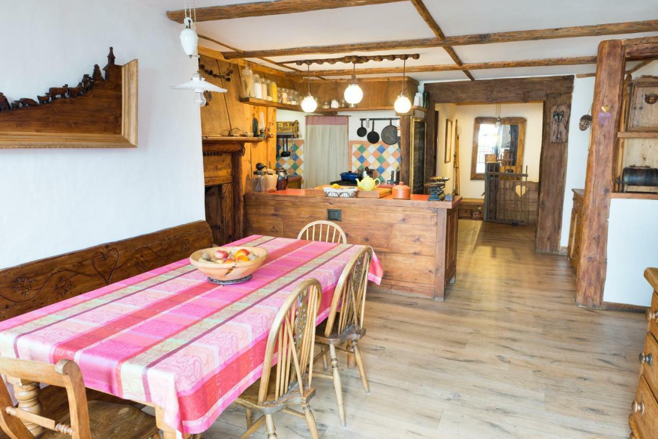 Chalet Bois D'Antan Bed & Breakfast ซานต์-โฟย์-ตาฮองเตส ภายนอก รูปภาพ